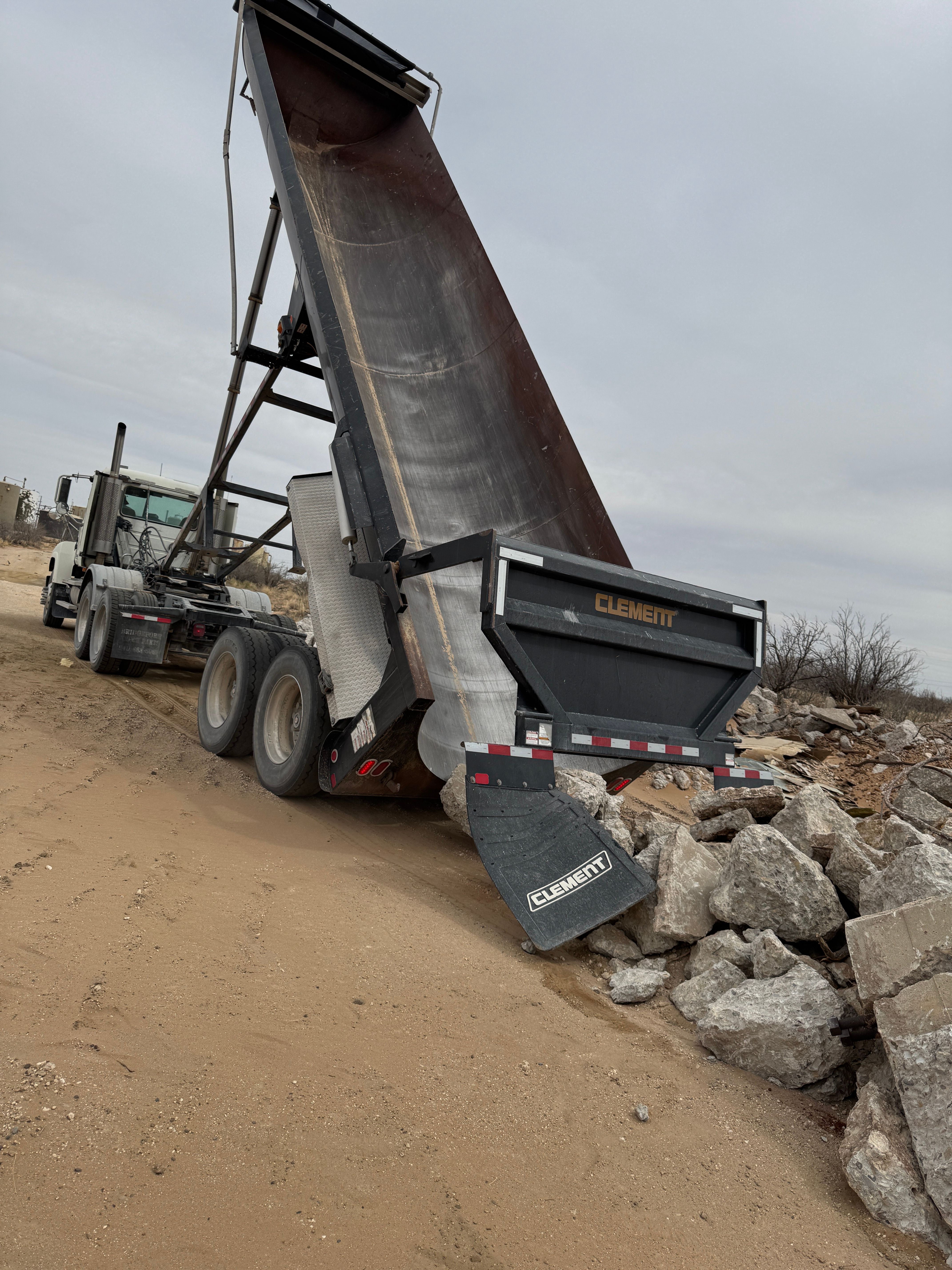 About A&V Backhoe Services